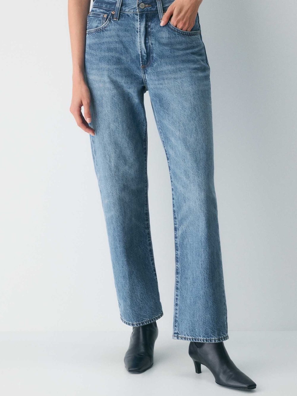 NWT Aritzia Denim Forum Jeans (sz 27)